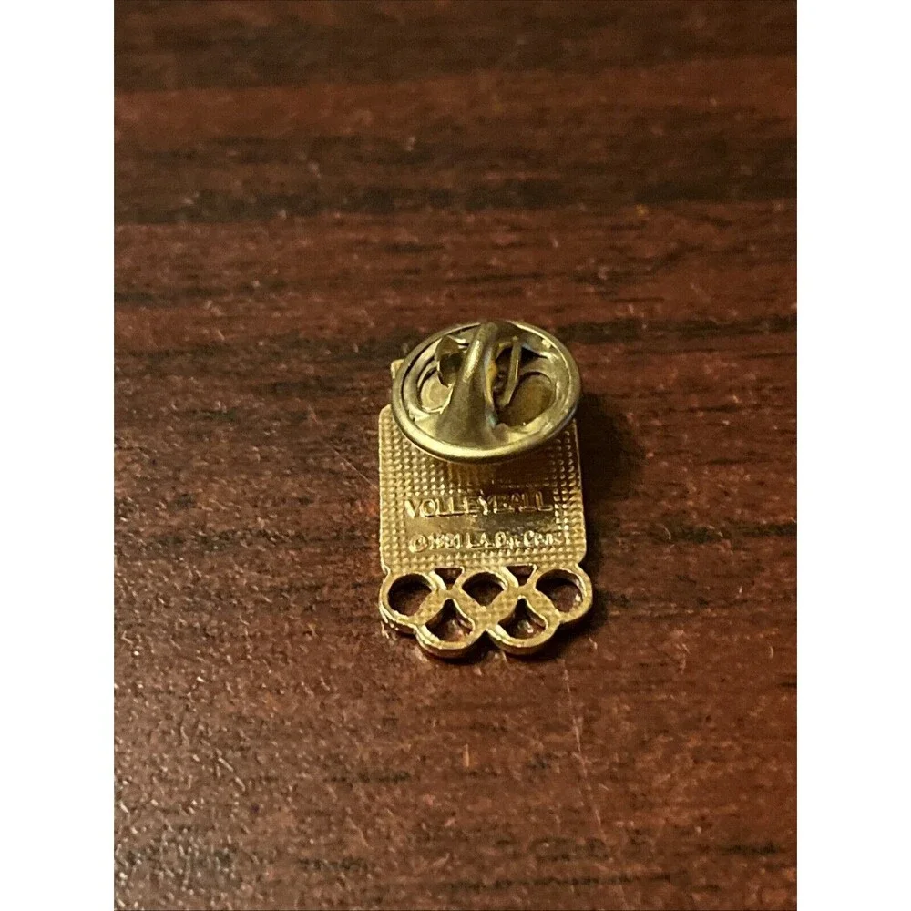 1984 Los Angeles Olympics‎ Volleyball Event Lapel Hat Pin